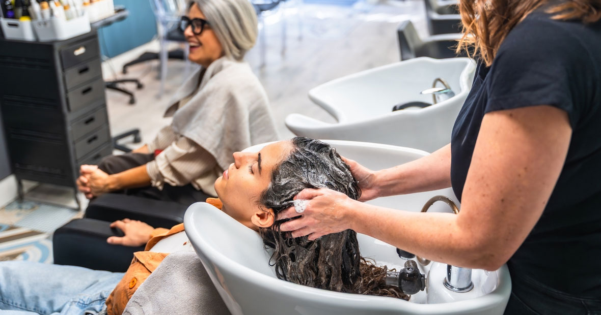 bac pour laver les cheveux